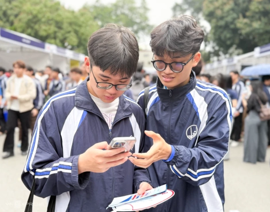 Sinh viên Công nghệ nhận lương tháng lên đến 50 triệu đồng Sinh viên Công nghệ nhận lương tháng lên đến 50 triệu đồng