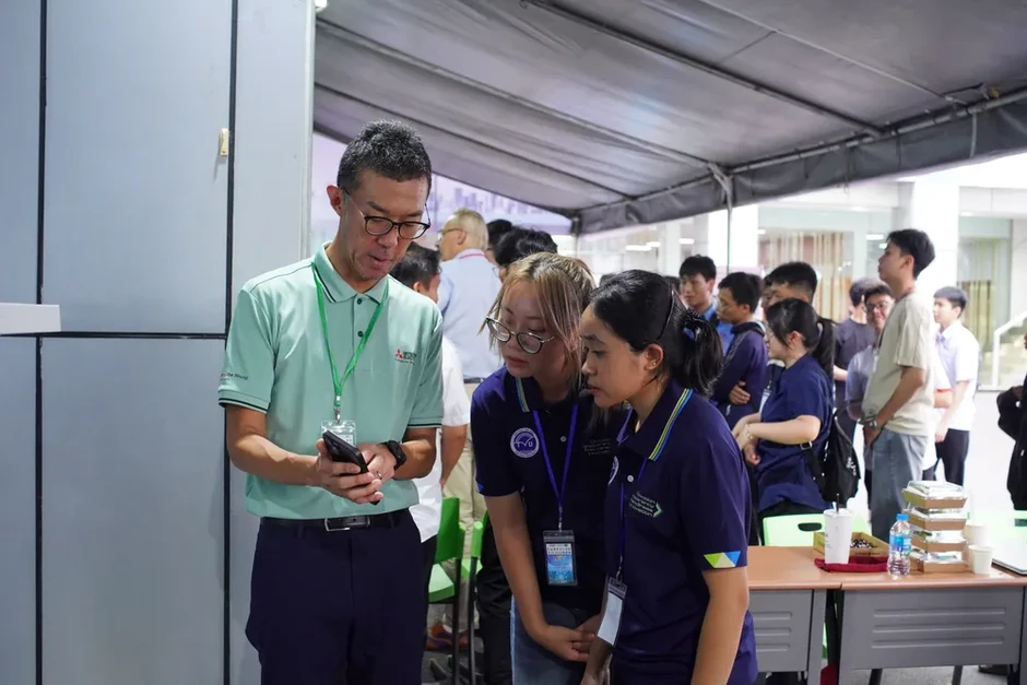 Sinh viên Đại học Trà Vinh đoạt Giải Ba cuộc thi MECA 2026 Sinh viên Đại học Trà Vinh đoạt Giải Ba cuộc thi MECA 2026