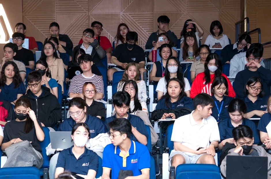 Sinh viên được tiếp cận 25.000 khóa học miễn phí cho kỹ năng nghề nghiệp tương lai Sinh viên được tiếp cận 25.000 khóa học miễn phí cho kỹ năng nghề nghiệp tương lai