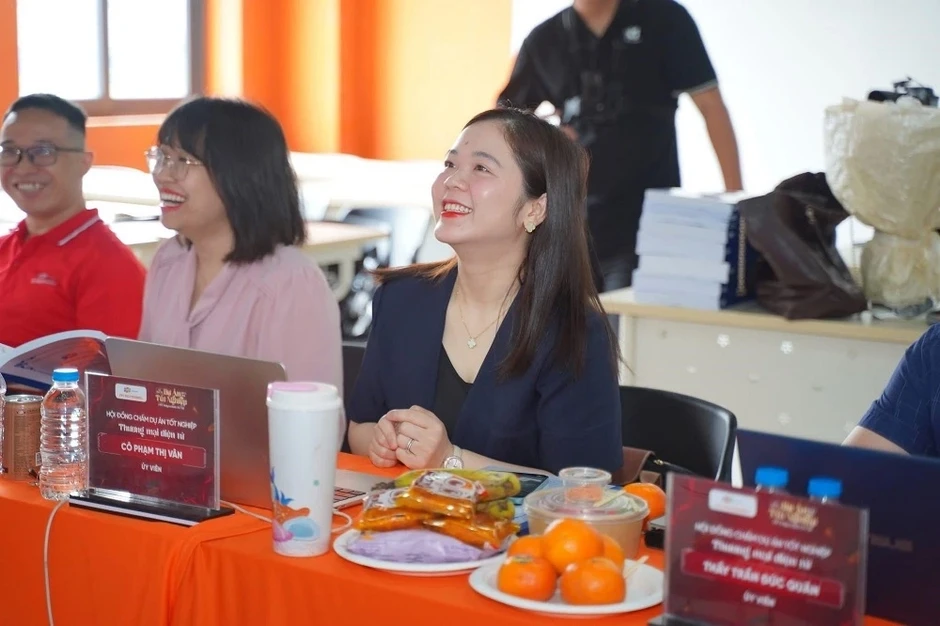 Sinh viên FPT Polytechnic đạt doanh thu khủng từ tư duy “ngách”
