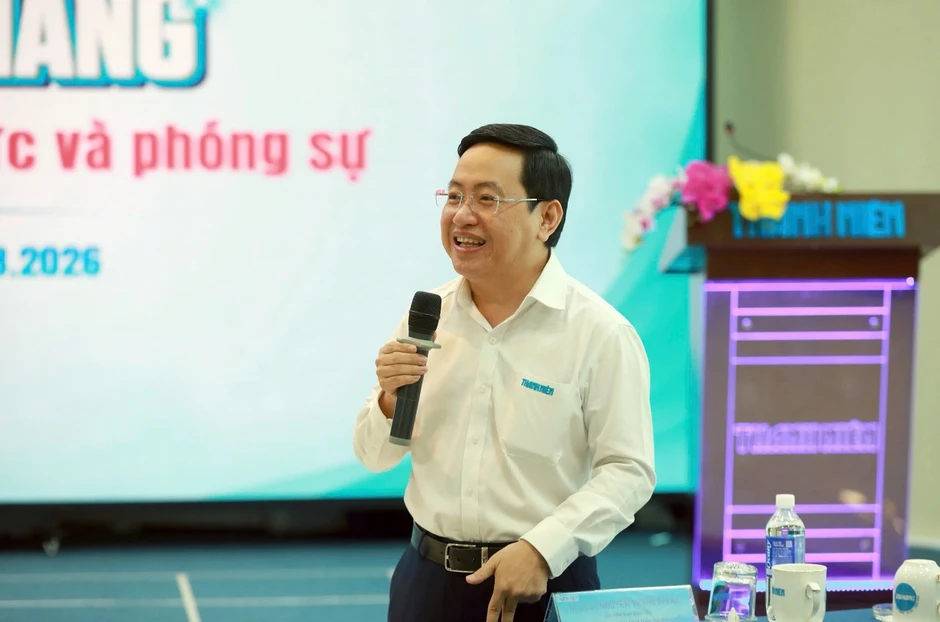 Sinh viên ngành quan hệ công chúng phóng máy bay để… chọn đề thi cuối kỳ Sinh viên ngành quan hệ công chúng phóng máy bay để… chọn đề thi cuối kỳ