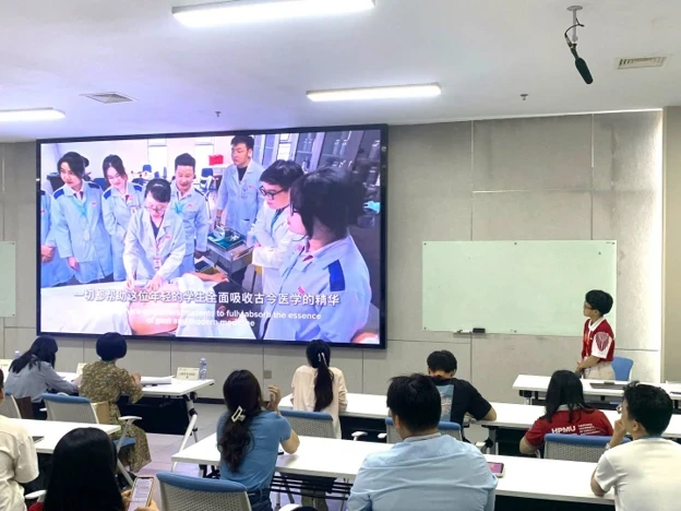 Sinh viên ngành Y học cổ truyền tại TP.HCM giành huy chương Vàng tại Trung Quốc