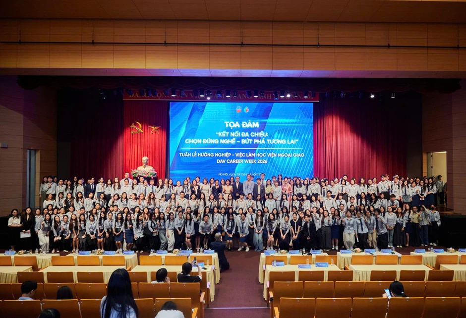 Sinh viên ngoại giao trước bài toán nhân lực chất lượng cao kỷ nguyên hội nhập Sinh viên ngoại giao trước bài toán nhân lực chất lượng cao kỷ nguyên hội nhập