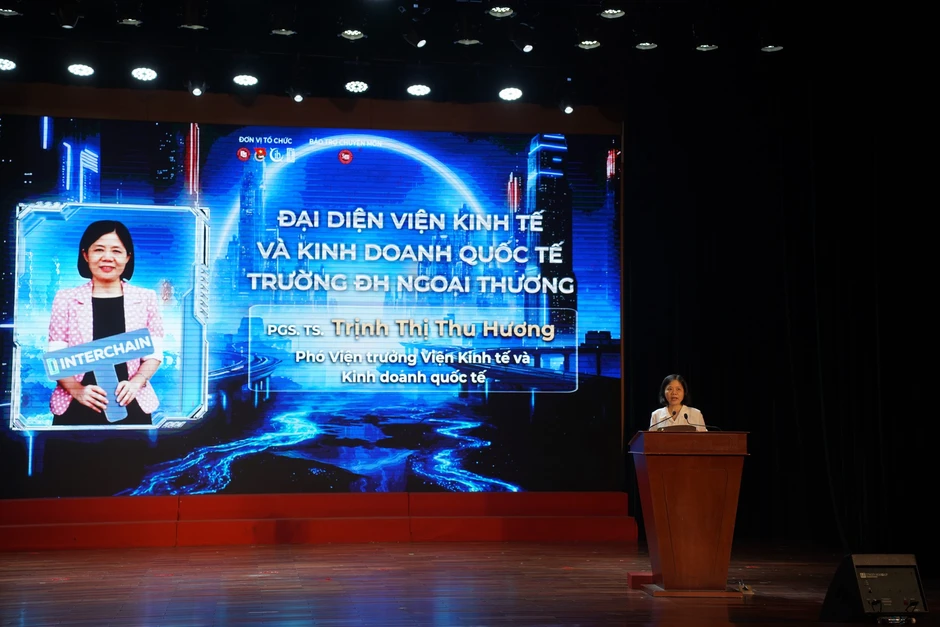 Sinh viên Ngoại thương tạo nên đêm tranh tài nghẹt thở của những nhà quản trị tương lai Sinh viên Ngoại thương tạo nên đêm tranh tài nghẹt thở của những nhà quản trị tương lai