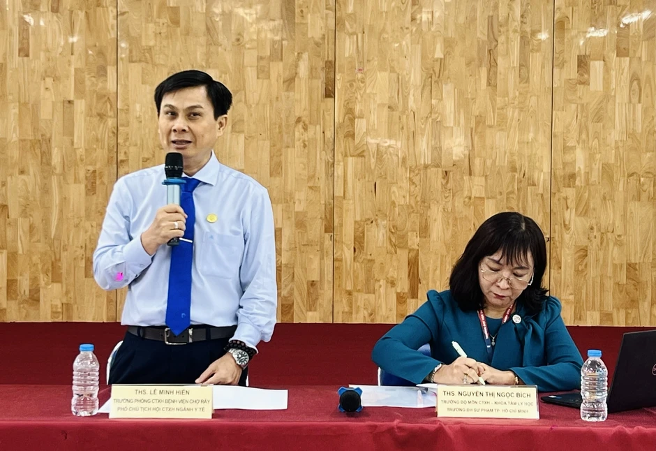Sinh viên sư phạm học thực tế về... nỗi đau tại bệnh viện Sinh viên sư phạm học thực tế về... nỗi đau tại bệnh viện