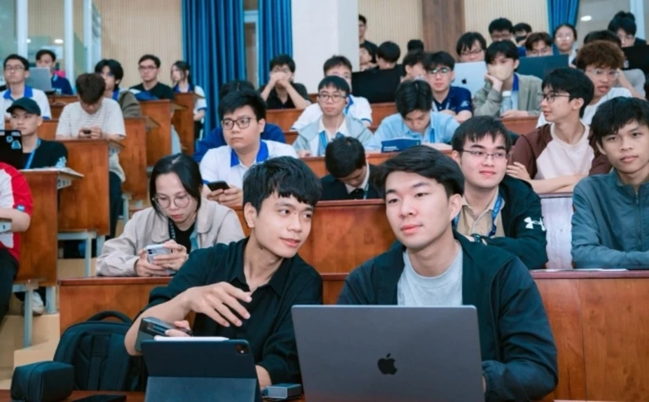 Sinh viên Việt được học làm game trên nền tảng giải trí hàng đầu thế giới