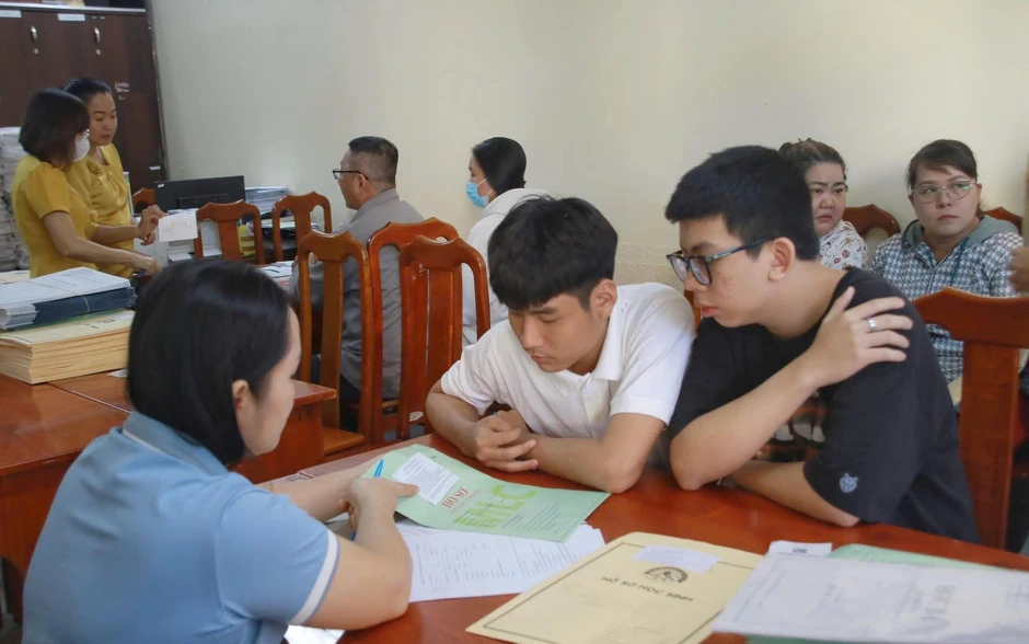 Sở GD-ĐT TPHCM: Trường học toàn thành điều chỉnh kế hoạch nhà trường phù hợp với SGK mới Sở GD-ĐT TPHCM: Trường học toàn thành điều chỉnh kế hoạch nhà trường phù hợp với SGK mới