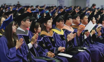 Số tiến sĩ tăng kỷ lục ở Hàn Quốc, nhiều người nhận lương thấp