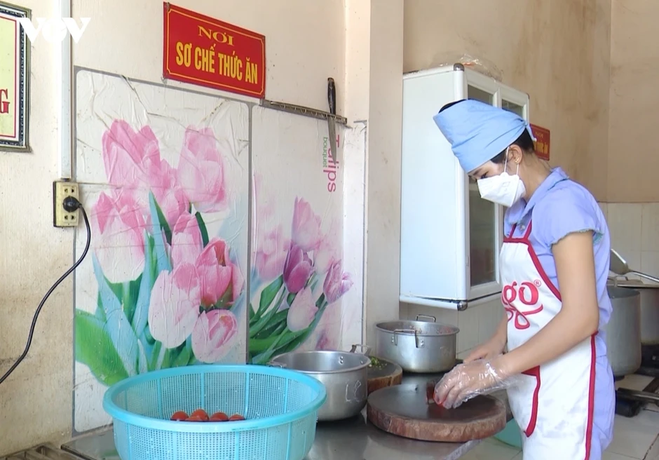 Sơn La thay đổi mô hình nấu ăn bán trú tại các trường học Sơn La thay đổi mô hình nấu ăn bán trú tại các trường học
