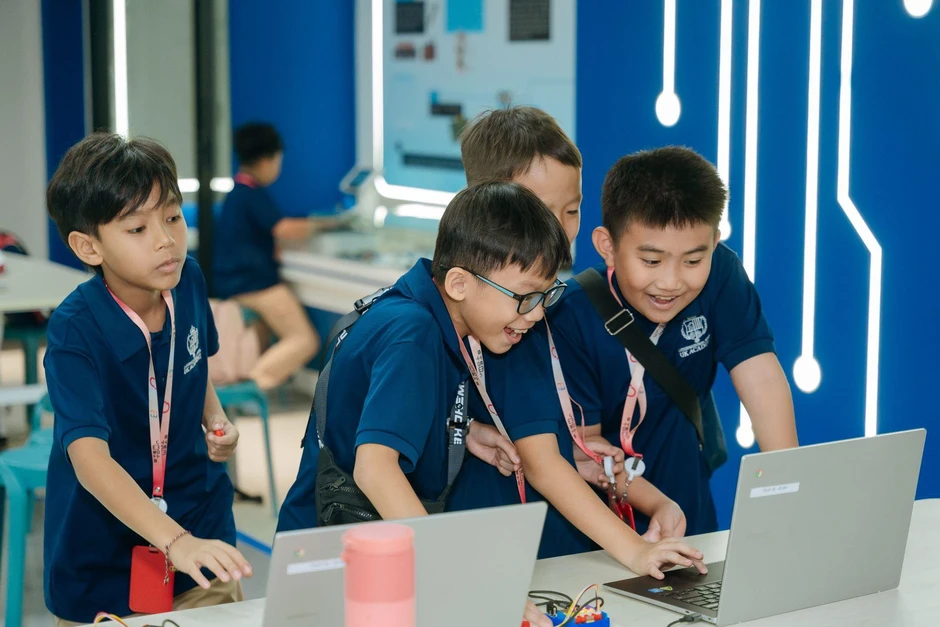STEM TOWN - Kết nối khoa học công nghệ với giáo dục trải nghiệm cho học sinh STEM TOWN - Kết nối khoa học công nghệ với giáo dục trải nghiệm cho học sinh