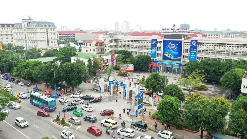Sư phạm Toán học dẫn đầu điểm chuẩn Đại học Vinh