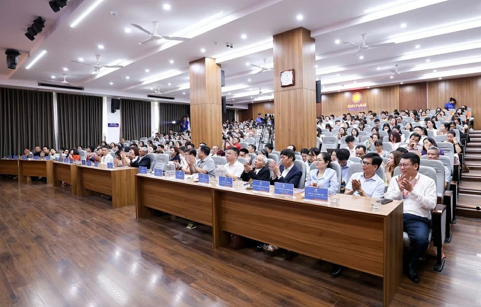 Tầm nhìn đến hành động trong kiến tạo trường đại học hạnh phúc tại Việt Nam Tầm nhìn đến hành động trong kiến tạo trường đại học hạnh phúc tại Việt Nam