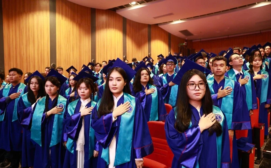 Tân khoa Luật TP HCM lần đầu 'tuyên thức' như ngành Y Tân khoa Luật TP HCM lần đầu 'tuyên thức' như ngành Y