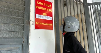 Tân sinh viên chật vật tìm nhà trọ trước thềm năm học mới
