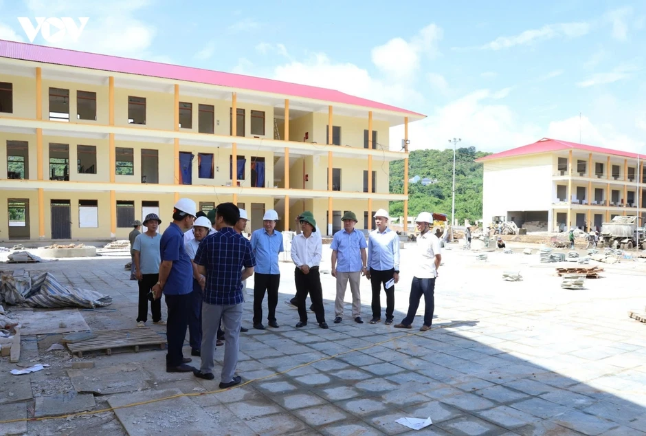 Tăng ca đêm, vượt mưa lũ thi công trường học biên giới ở Sơn La Tăng ca đêm, vượt mưa lũ thi công trường học biên giới ở Sơn La