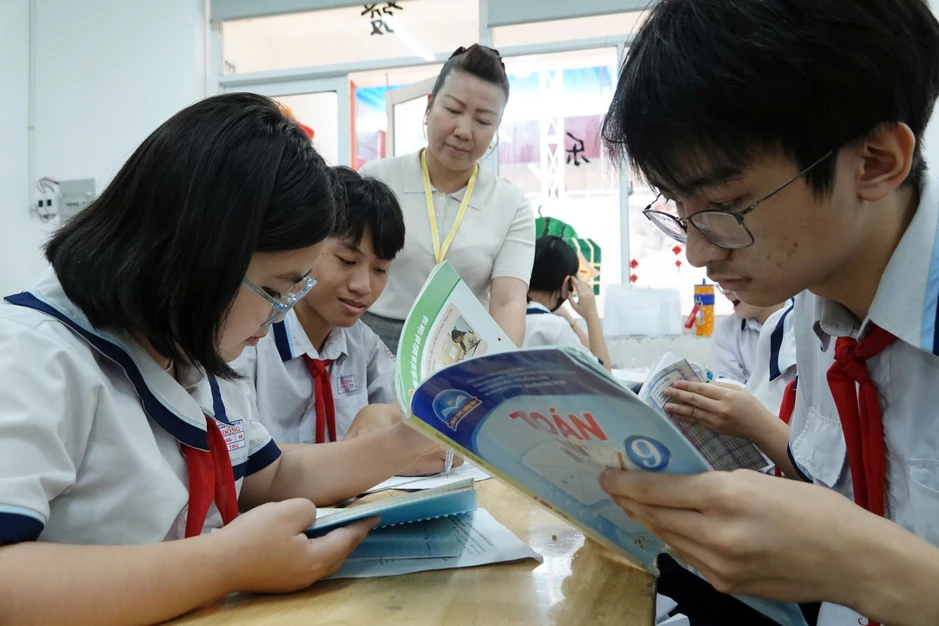 Tăng khoảng 40.000 học sinh lớp 9, 'nóng' với tuyển sinh lớp 10 tại TP.HCM năm 2026 Tăng khoảng 40.000 học sinh lớp 9, 'nóng' với tuyển sinh lớp 10 tại TP.HCM năm 2026