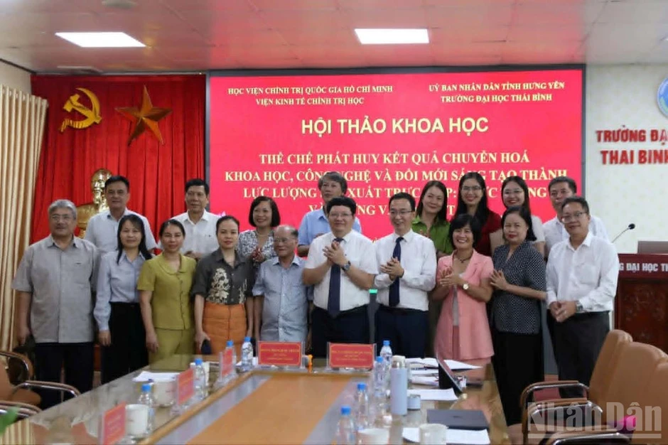 Tạo động lực cho khoa học, công nghệ và đổi mới sáng tạo phát triển Tạo động lực cho khoa học, công nghệ và đổi mới sáng tạo phát triển