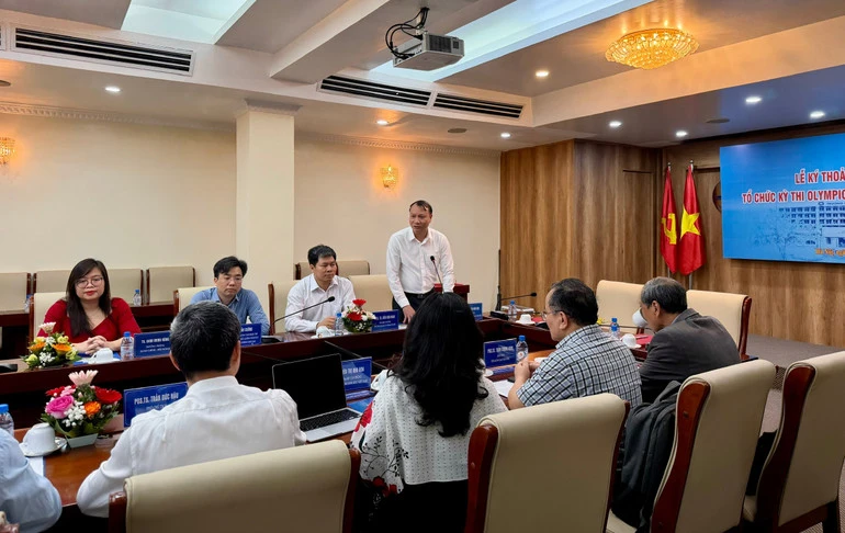 Tạo sân chơi khoa học, phát hiện và bồi dưỡng nhân tài từ bậc phổ thông Tạo sân chơi khoa học, phát hiện và bồi dưỡng nhân tài từ bậc phổ thông