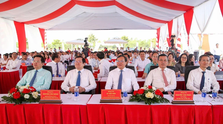 Tây Ninh đầu tư 3.968 tỷ đồng xây dựng 19 trường tiểu học và trung học nội trú Tây Ninh đầu tư 3.968 tỷ đồng xây dựng 19 trường tiểu học và trung học nội trú