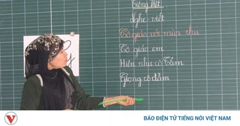 Tây Ninh mở lớp tiếng Việt, gieo con chữ đầu đời cho trẻ em dân tộc thiểu số