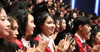 Thạc sĩ không còn được làm phó hiệu trưởng trường đại học