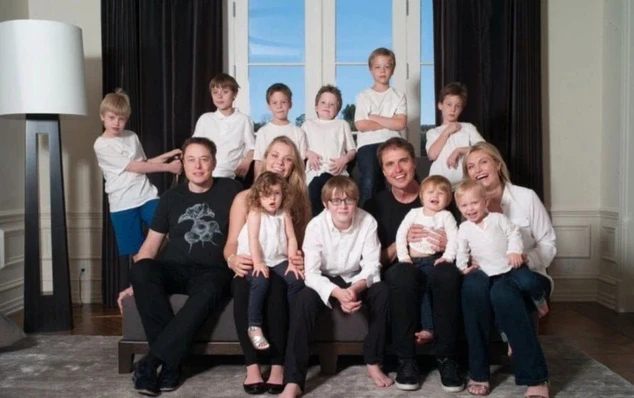 Thăm nhà Elon Musk, người đàn ông bất ngờ trước cách người giàu nhất thế giới dạy con: Hóa ra cũng như chúng ta thôi
