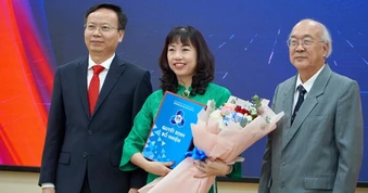 Thăng hạng giảng viên: Vướng ở cơ cấu viên chức, Bộ Giáo dục nói gì?