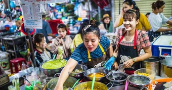 Thành phố nào ở Đông Nam Á có đồ ăn đường phố ngon nhất thế giới?