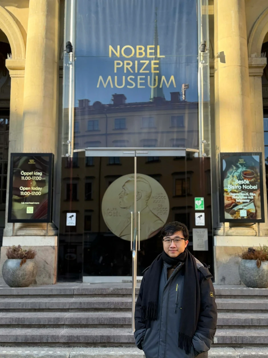 Thầy cô Việt Nam tại Hội nghị thượng đỉnh giáo viên Nobel Thầy cô Việt Nam tại Hội nghị thượng đỉnh giáo viên Nobel