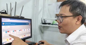 Thầy giáo số hoá toàn bộ hoạt động nhà trường, minh bạch xếp loại giáo viên