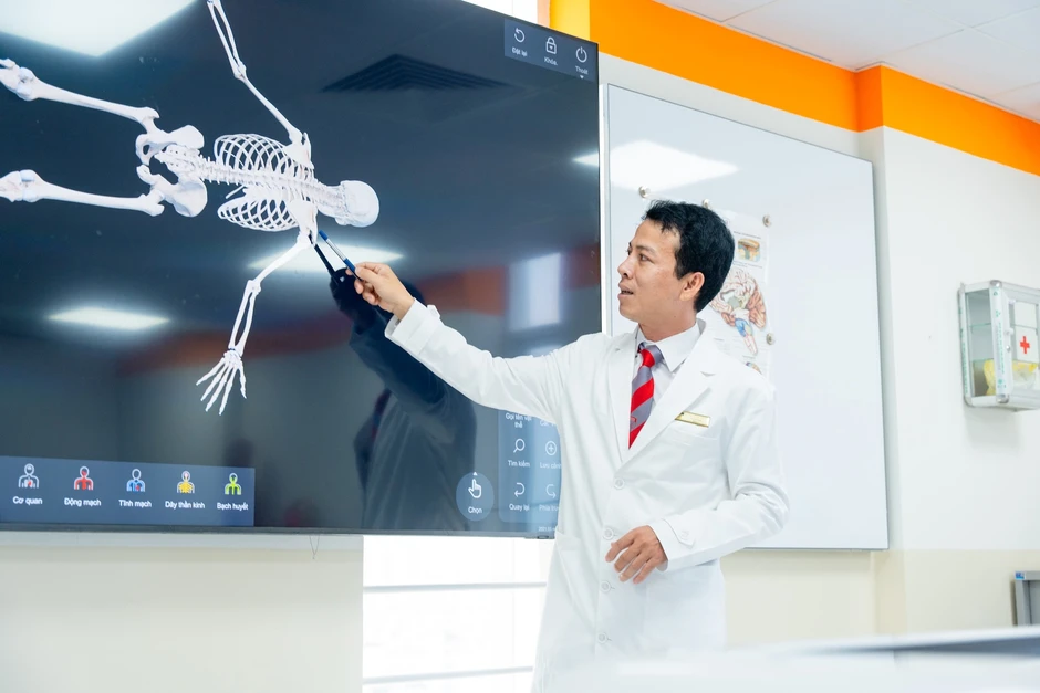 Thêm 1 đại học tư thục đào tạo ngành Y khoa, xét tuyển học bạ có môn Ngữ văn