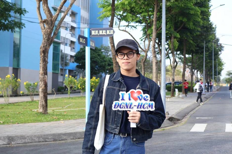 Thi đánh giá năng lực lớn nhất nước: Đứt dây chằng vẫn quyết đạt 750 điểm Thi đánh giá năng lực lớn nhất nước: Đứt dây chằng vẫn quyết đạt 750 điểm