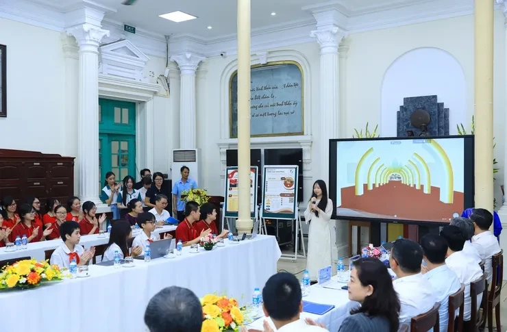 Thí điểm AI trong dạy học: Học sinh chủ động, giáo viên giữ vai trò trung tâm Thí điểm AI trong dạy học: Học sinh chủ động, giáo viên giữ vai trò trung tâm