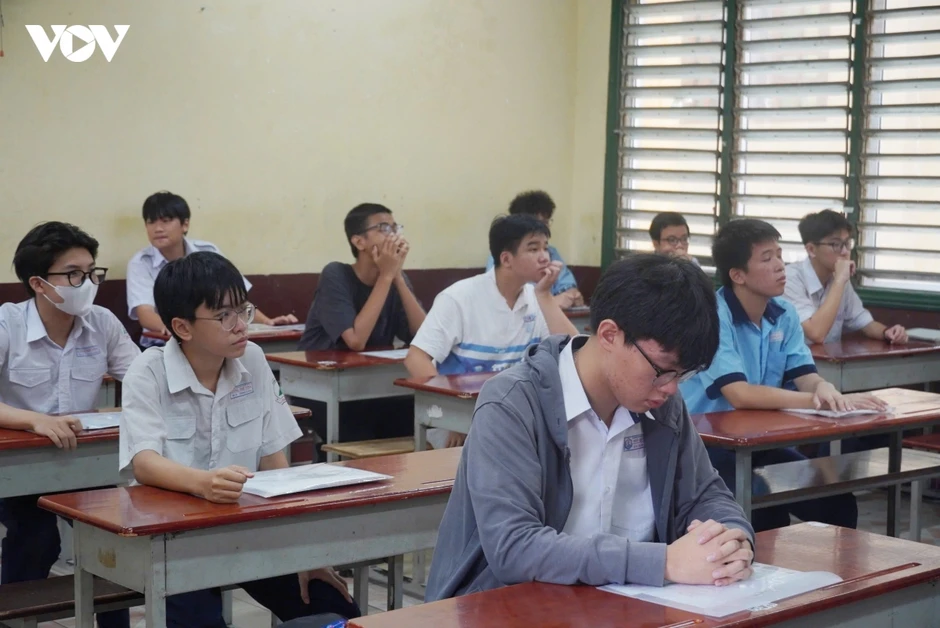 Thi lớp 10 ở TP.HCM: Đề không đánh đố, phổ điểm nào chiếm ưu thế? Thi lớp 10 ở TP.HCM: Đề không đánh đố, phổ điểm nào chiếm ưu thế?