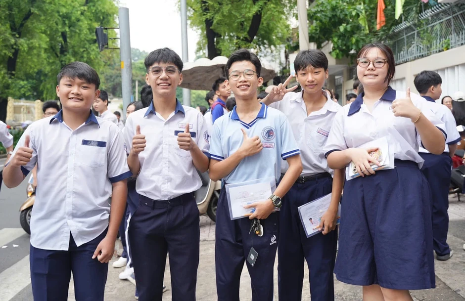 Thi lớp 10 tại TP.HCM: Quy mô lớn chưa từng có, đề thi phân hoá ra sao?