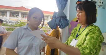 Thi lớp 10 tại TP.HCM: Vắng hơn 600 thí sinh, đề Văn gây ấn tượng