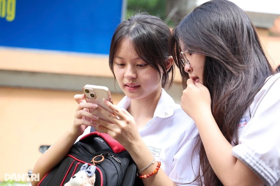 Thí sinh đăng ký dự thi tốt nghiệp THPT 2026 cao kỷ lục Thí sinh đăng ký dự thi tốt nghiệp THPT 2026 cao kỷ lục