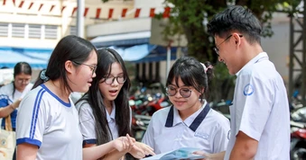 Thí sinh đăng ký tối đa 15 nguyện vọng, khối sư phạm chỉ xét nguyện vọng từ 1 đến 5