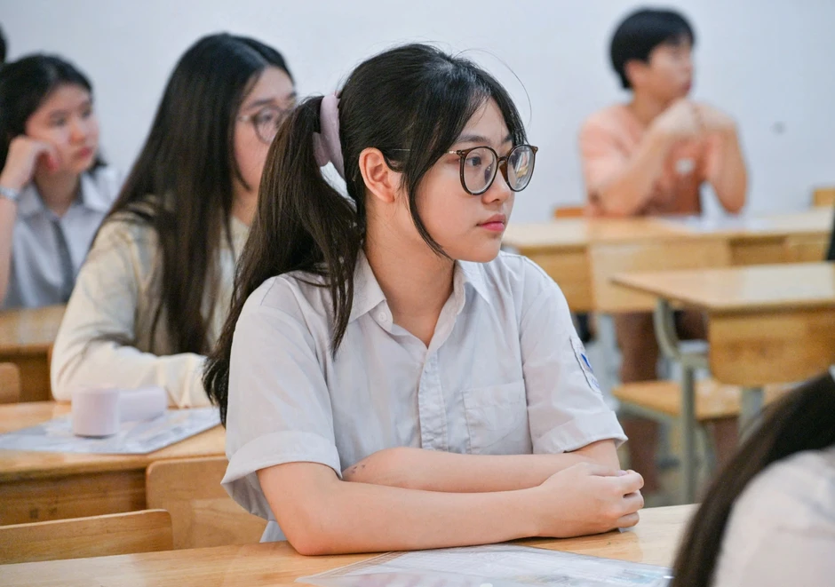Thí sinh dậy từ 5h sáng, ăn xôi mẹ nấu để đi thi lớp 10 Thí sinh dậy từ 5h sáng, ăn xôi mẹ nấu để đi thi lớp 10