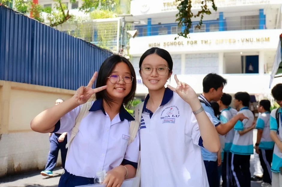 Thí sinh nhận xét về đề văn thi lớp 10 Trường Phổ thông Năng khiếu Thí sinh nhận xét về đề văn thi lớp 10 Trường Phổ thông Năng khiếu