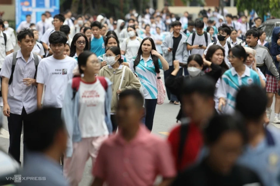 Thí sinh nói đề thi đánh giá năng lực 'khó gấp rưỡi' Thí sinh nói đề thi đánh giá năng lực 'khó gấp rưỡi'