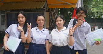 Thí sinh thở phào vì đề Toán 'dễ thở'