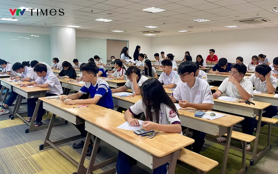 Thí sinh tự tin đặt mục tiêu chinh phục mốc điểm số cao trong Kỳ thi Đánh giá năng lực Thí sinh tự tin đặt mục tiêu chinh phục mốc điểm số cao trong Kỳ thi Đánh giá năng lực