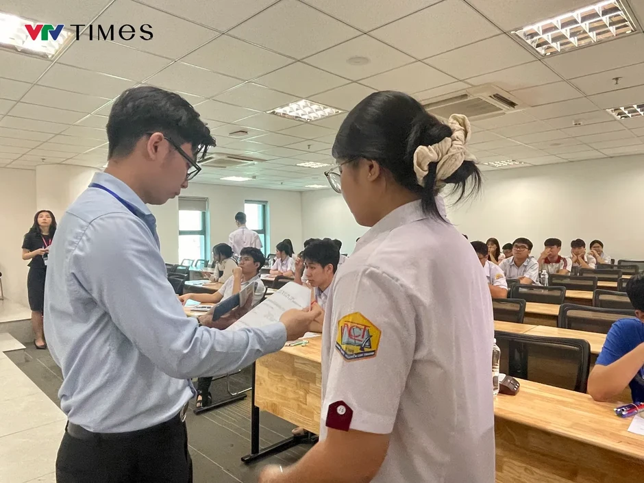 Thí sinh tự tin đặt mục tiêu chinh phục mốc điểm số cao trong Kỳ thi Đánh giá năng lực Thí sinh tự tin đặt mục tiêu chinh phục mốc điểm số cao trong Kỳ thi Đánh giá năng lực