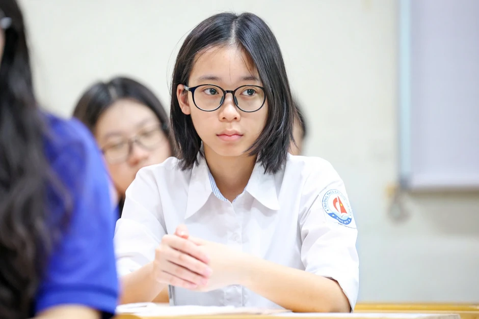 Thi vào lớp 10: Đề tiếng Anh có điều chỉnh về độ khó, vẫn có điểm 10 Thi vào lớp 10: Đề tiếng Anh có điều chỉnh về độ khó, vẫn có điểm 10