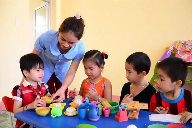 Thời gian làm việc của giáo viên mầm non đảm bảo 40 giờ/tuần Thời gian làm việc của giáo viên mầm non đảm bảo 40 giờ/tuần