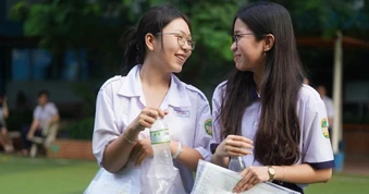Thông tư mới cho phép trường học được tăng số tiết dạy thêm từ 15/5
