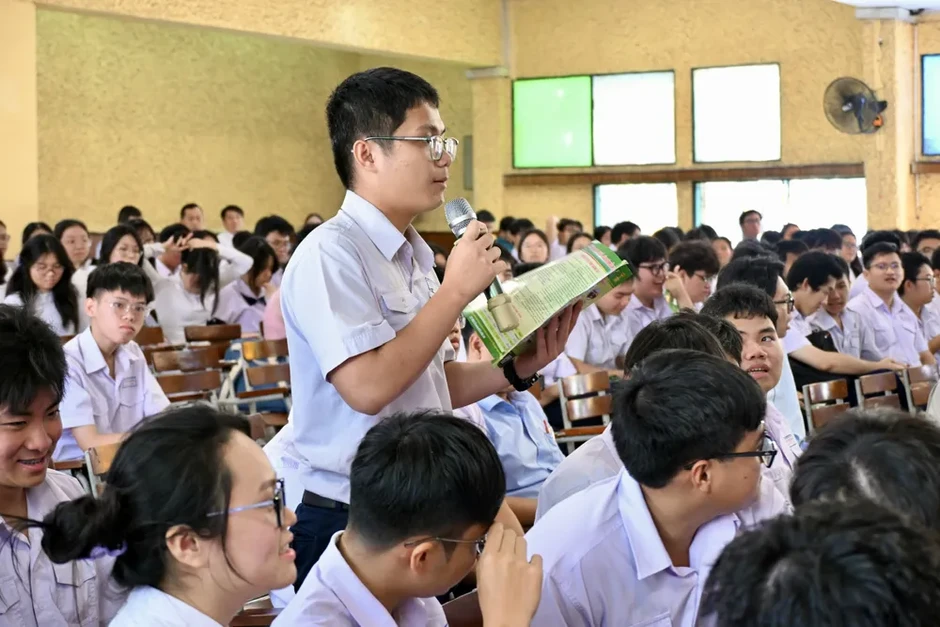 Thu hút nhân lực trẻ cho công nghiệp quốc phòng Thu hút nhân lực trẻ cho công nghiệp quốc phòng