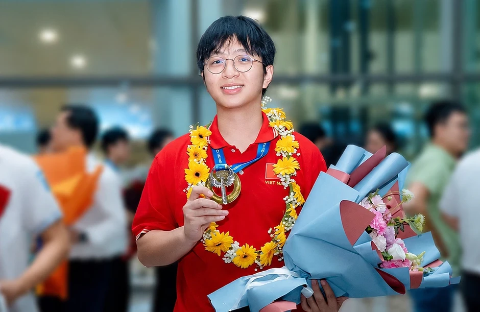 Thủ khoa kép giành 'cú đúp' huy chương vàng Olympic Hóa quốc tế Thủ khoa kép giành 'cú đúp' huy chương vàng Olympic Hóa quốc tế
