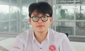 Thủ khoa Ngoại thương đạt điểm tuyệt đối 4.0 ở tất cả môn học
